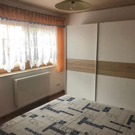 Am Tor Zur Saechsischen Schweiz Apartmán *